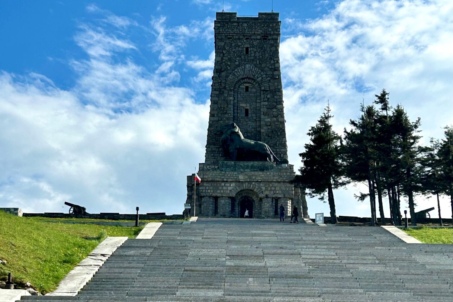 shipka_monument